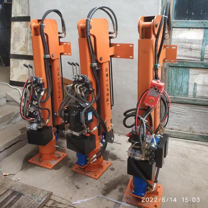 安平县重汽蓝牌随车吊 3.2吨 国六动力强 液压驱动 农用自卸起重机